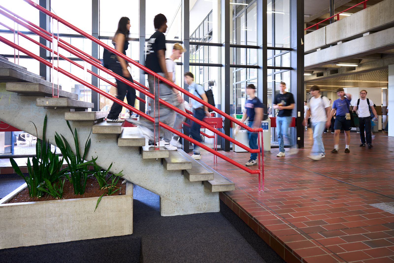 Hochschulmarketing findet nicht nur in Universit&auml;tsgeb&auml;uden wie auf diesem Foto statt, sondern auch an weiteren f&uuml;r die Studierenden relevanten Touchpoints.
