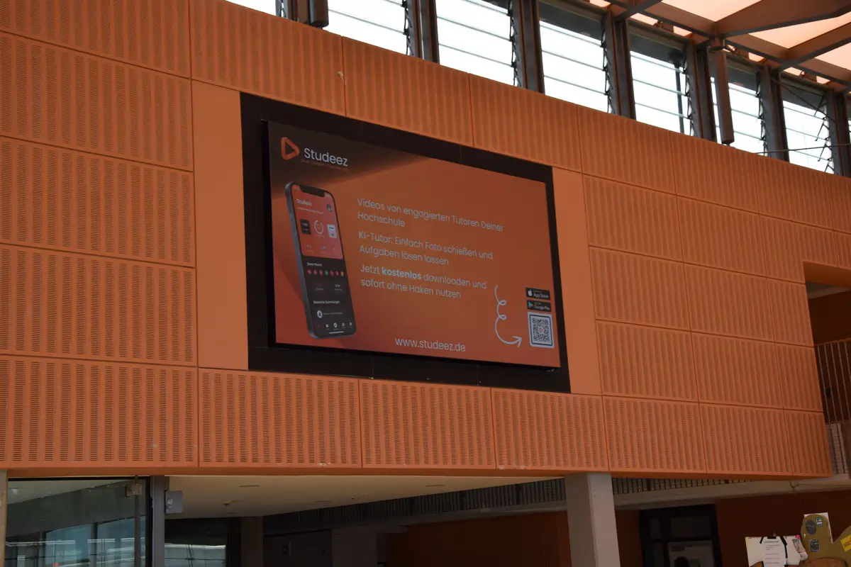 Studeez DOOH-Werbespot an der Universit&auml;t Bremen 